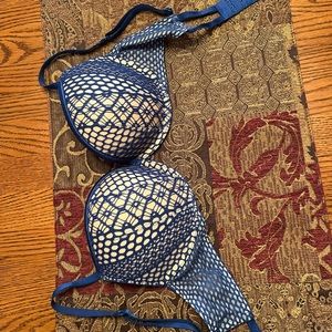 Victoria’s Secret push up bra 34C